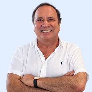 Portrait of Dr Juan Sabag, General Practitioner